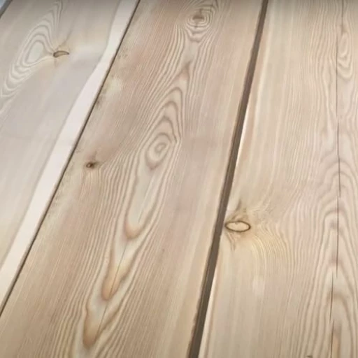 Доска террасная лиственница гладкая 28*120*2000, сорт АВ (0,24м2)