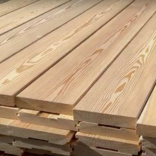 Доска террасная лиственница гладкая 28*142*5000, сорт SF (0,71м2)