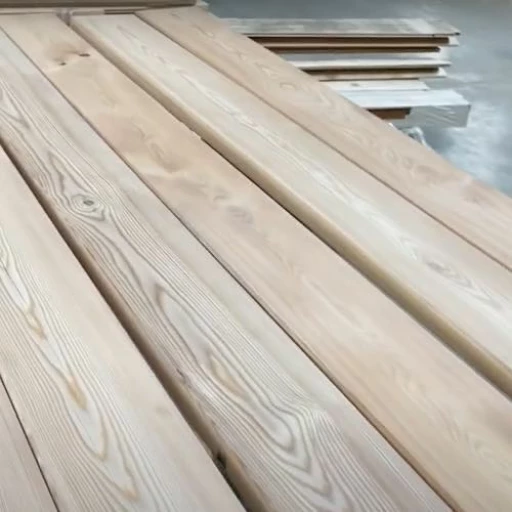 Доска террасная лиственница гладкая 28*142*6000, сорт SF (0,852м2)