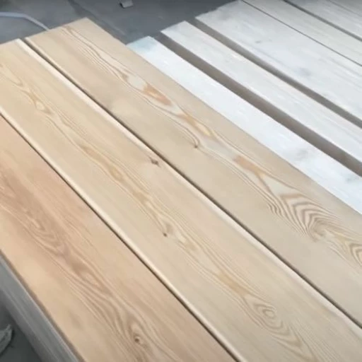 Доска террасная лиственница гладкая 28*190*2000, сорт SF (0,38м2)