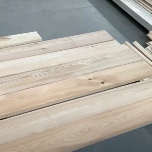 Доска террасная лиственница гладкая 28*190*3000, сорт АВС (0,57м2)