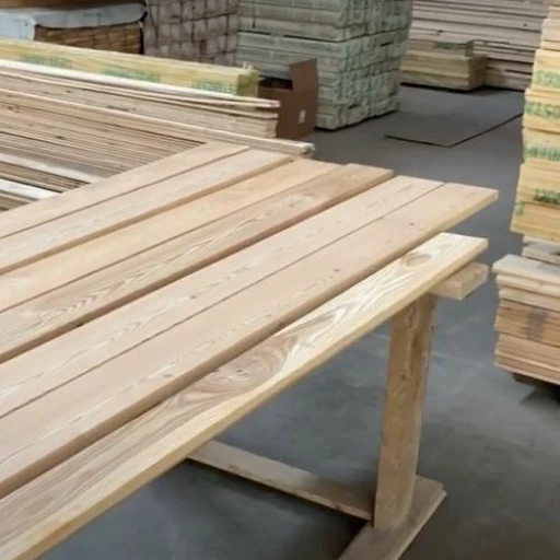 Доска террасная лиственница гладкая 45*90*6000, сорт Э (0,54м2)